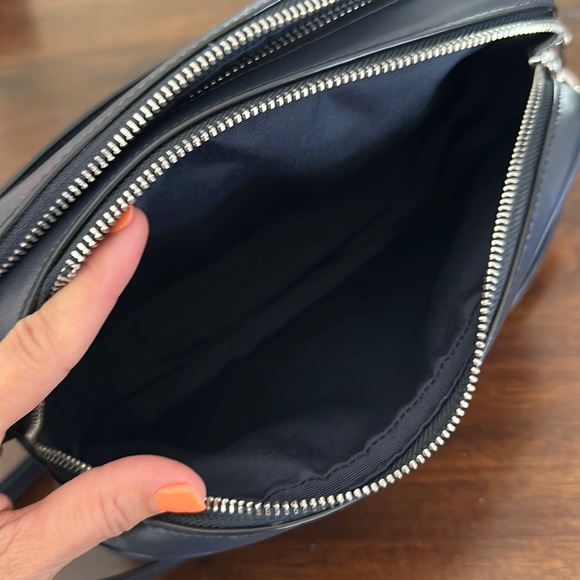 LIKE NEW COACH • Jes Crossbody in Signature Canvas - Picture 8 of 12